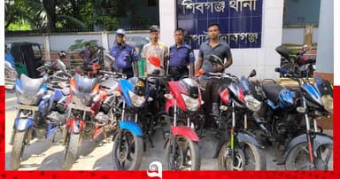শিবগঞ্জে ৬টি চোরাই মোটরসাইকেলসহ আটক ১