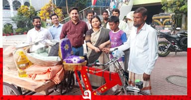 আয়ের একমাত্র সম্বল হারানো শিশুর কান্না ছুঁয়ে গেল ইউএনও’র হৃদয়
