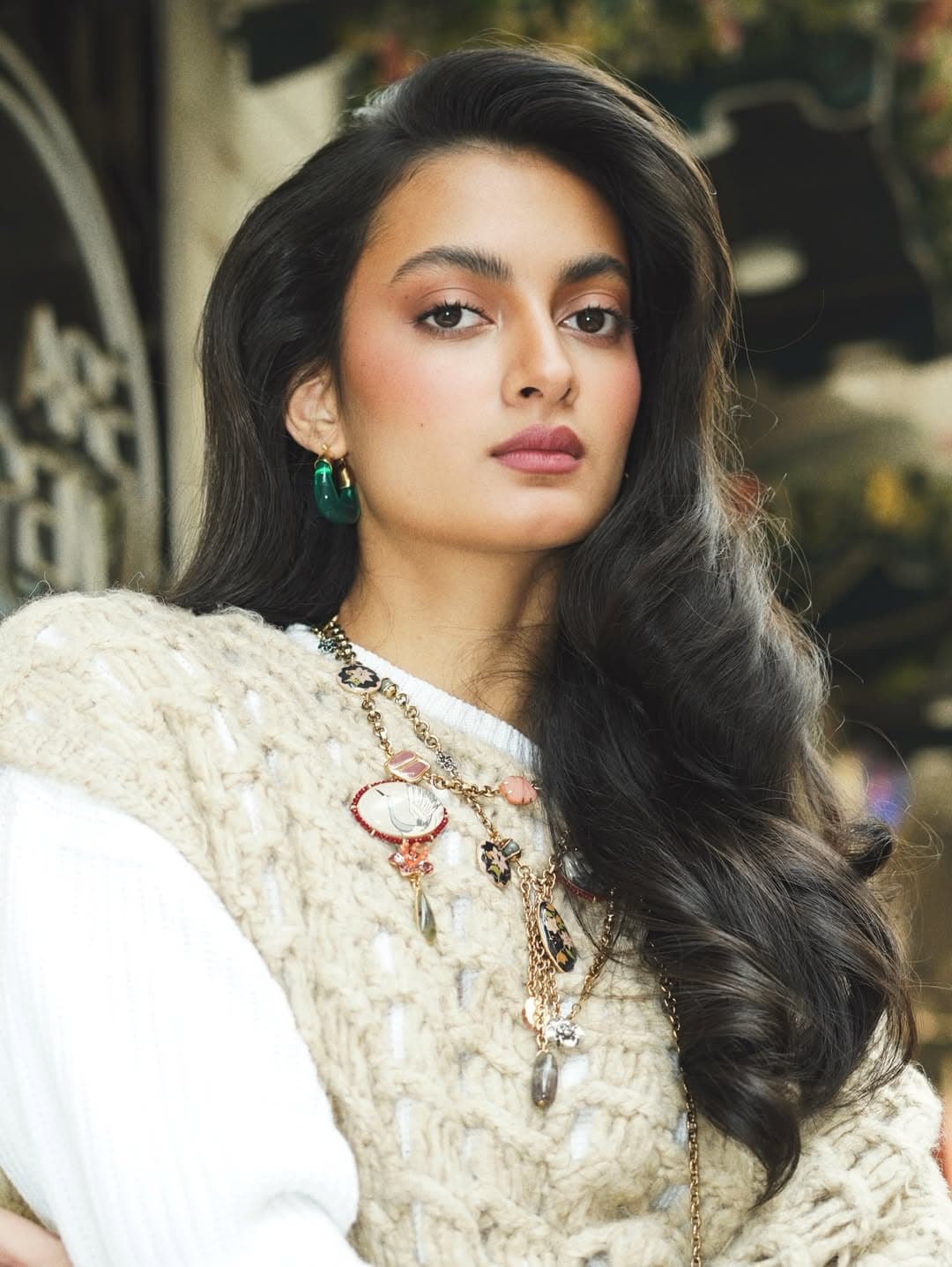 ‘উমা’ ছবি দিয়ে অভিনয়ে হাতখেড়ি হয়েছিল যিশু-নীলাঞ্জনা কন্যা সারা সেনগুপ্তর।