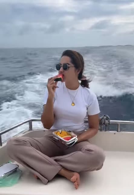 কেয়া পায়েল বলেছিলেন, বিয়ে মানে, আমি সারাজীবন একজন মানুষের সঙ্গে থাকব, যে মানুষটার সঙ্গে বুড়ো হবো। সেই মানুষটা আমার জীবনের জন্য সবচেয়ে বেশি গুরুত্বপূর্ণ। আমার মা-বাবা, ভাই-বোনের মতোই আমার জীবনে তার একই অবস্থান।